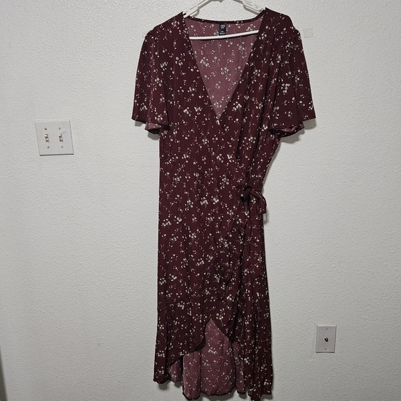 NWB Floral Wrap dress high low size 4x shein curve - Picture 1 of 13